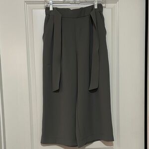 Lululemon Gray Wide-Leg Pants size 4